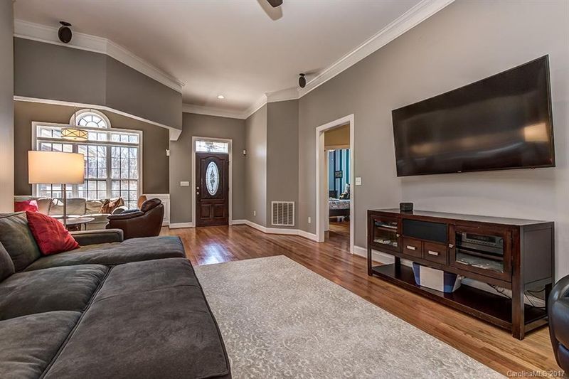 8728 Dartmoor Pl, Mint Hill, NC 28227