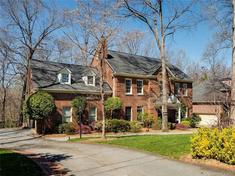 10143 Balmoral Cir, Charlotte, NC 28210
