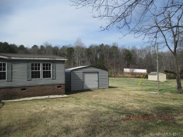 114 John St, Lowell, NC 28098