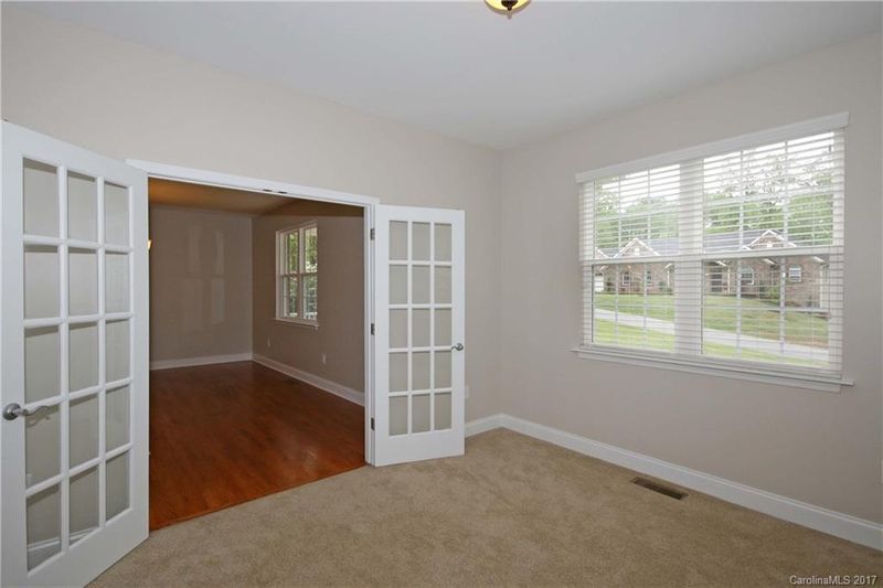 138 Rushing Water Ln, Troutman, NC 28166