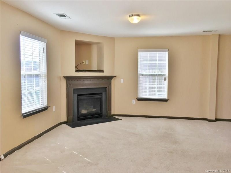 4529 Oakburn Dr, Charlotte, NC 28269