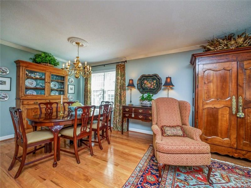 4911 Pine Ridge Rd, Charlotte, NC 28226