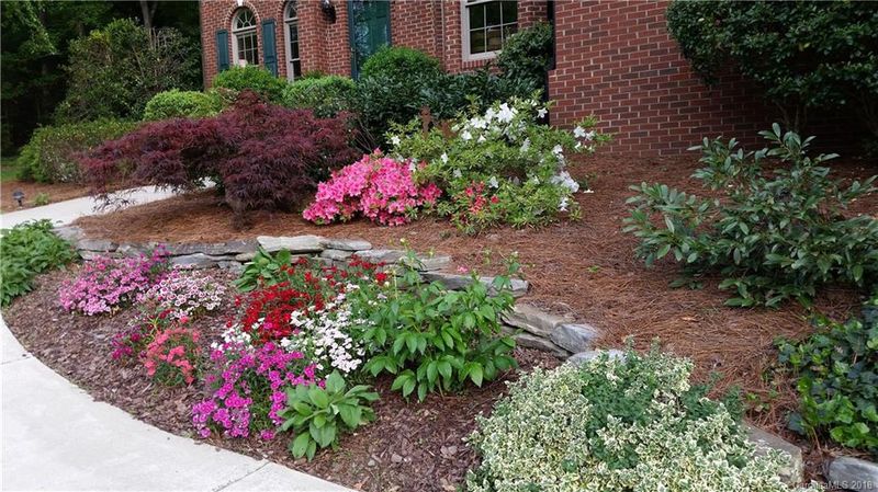 6375 Hawk Nest Dr, Concord, NC 28027