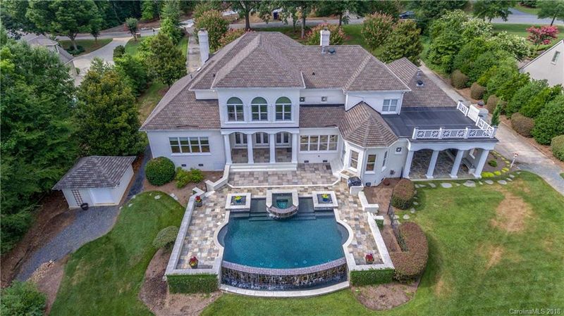 4522 N Parview Dr, Charlotte, NC 28226