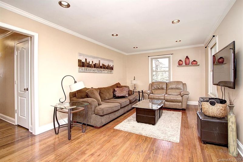 454 Scaleybark Rd, Charlotte, NC 28209