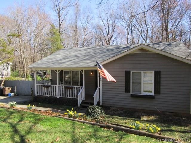 5727 Indian Brook Dr, Matthews, NC 28104