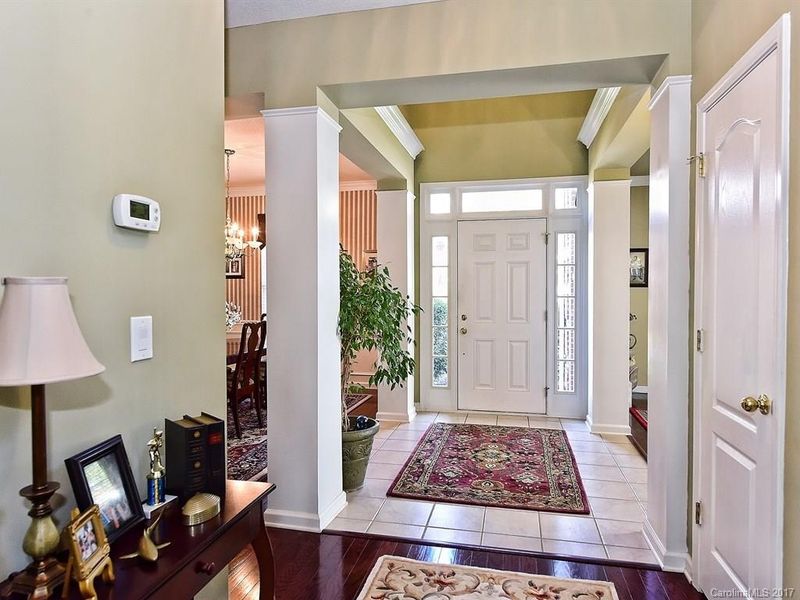 2522 Windsor Chase Dr, Matthews, NC 28105