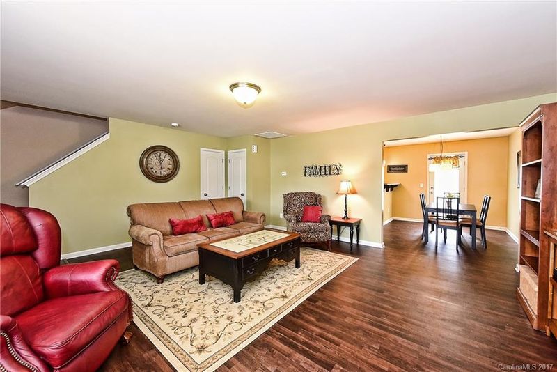 4643 Montelena Dr, Charlotte, NC 28214