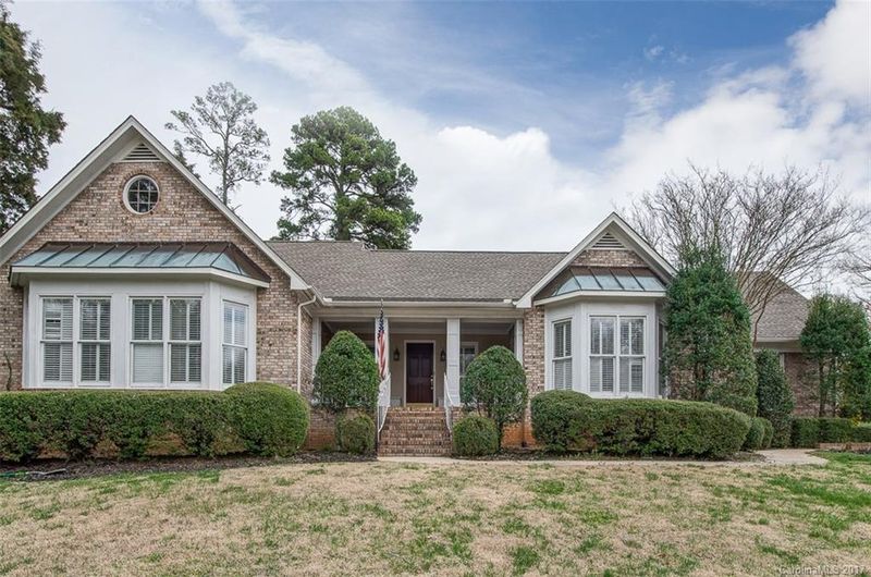 9519 Greyson Heights Dr, Charlotte, NC 28277