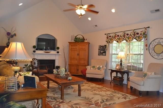 1498 Highcrest Way, Rock Hill, SC 29730