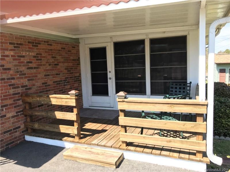 314 Robinson Clemmer Rd, Dallas, NC 28034
