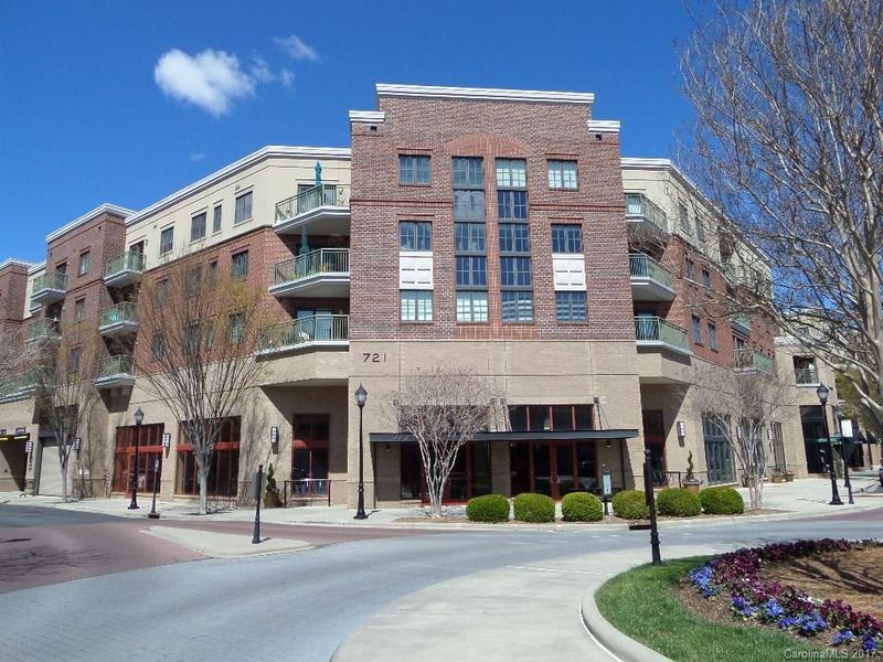 721 Governor Morrison St #504, Charlotte, NC 28211