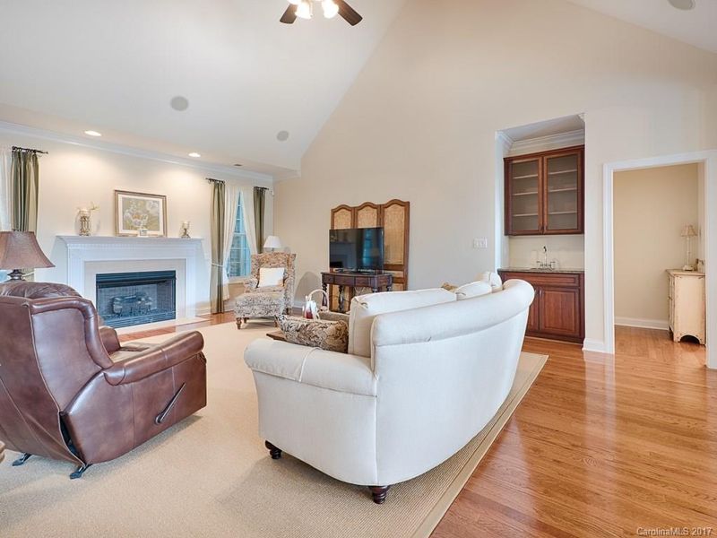 3003 Crismark Dr, Indian Trail, NC 28079