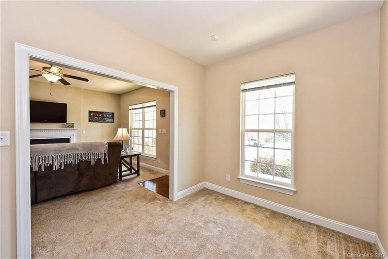 6603 Fieldstone Manor Dr, Matthews, NC 28105