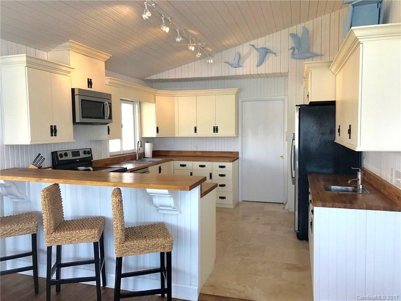 334 Normandy Rd, Mooresville, NC 28117