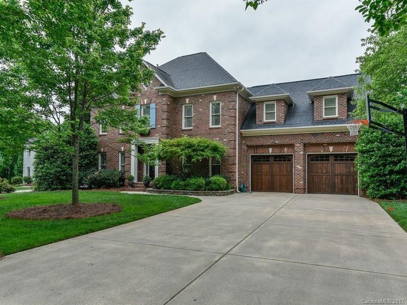 330 Bethwyck Ct, Matthews, NC 28105