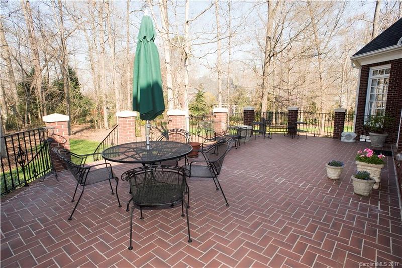201 Stoneridge Dr #7, Mount Holly, NC 28120