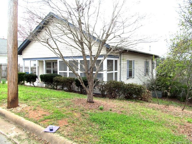 712 Main Ave, Maiden, NC 28650