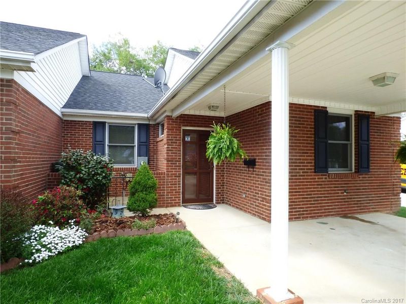 19980 Oak Leaf Cir #19980, Cornelius, NC 28031