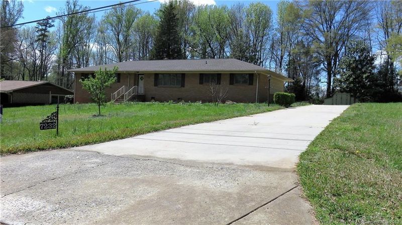 7232 Melody Ln, Charlotte, NC 28214