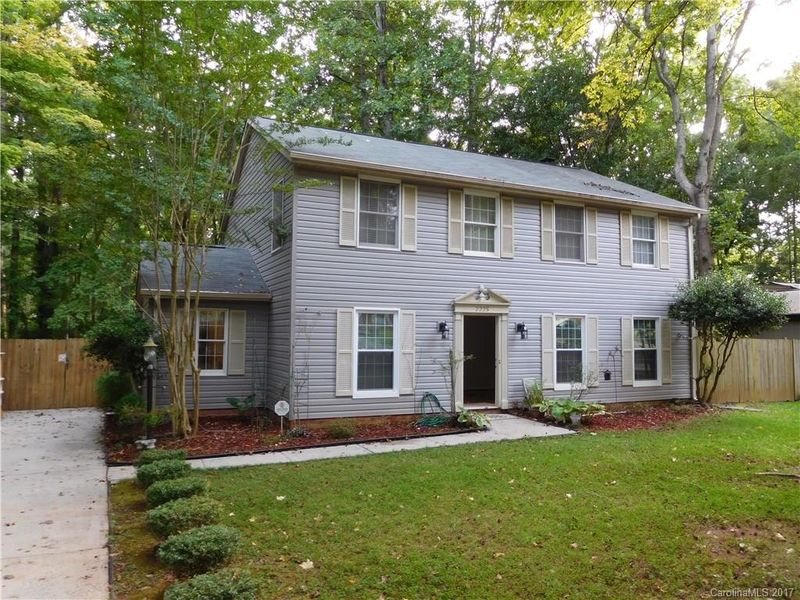 7225 Rollingridge Dr, Charlotte, NC 28211