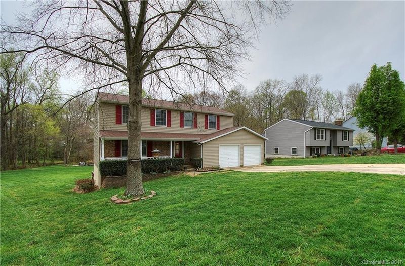 4728 Garvis Dr, Charlotte, NC 28269