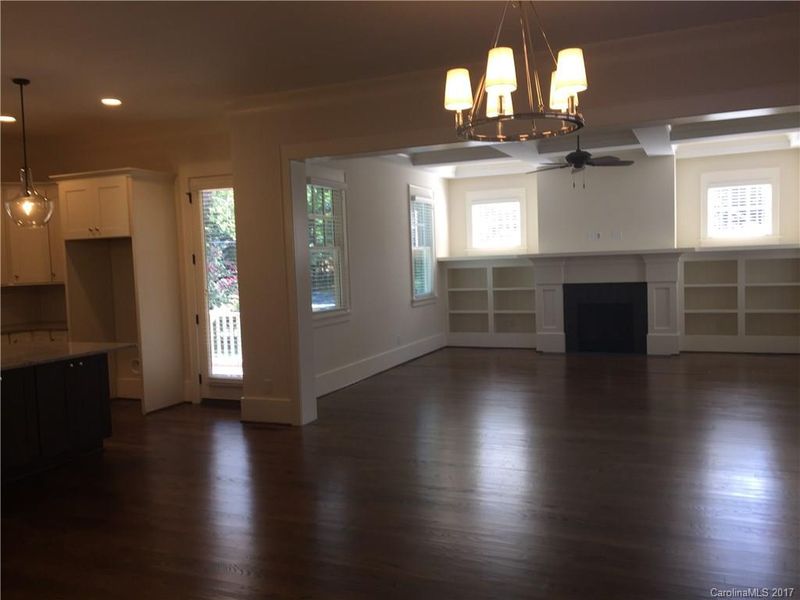 630 Mcalway Rd, Charlotte, NC 28211