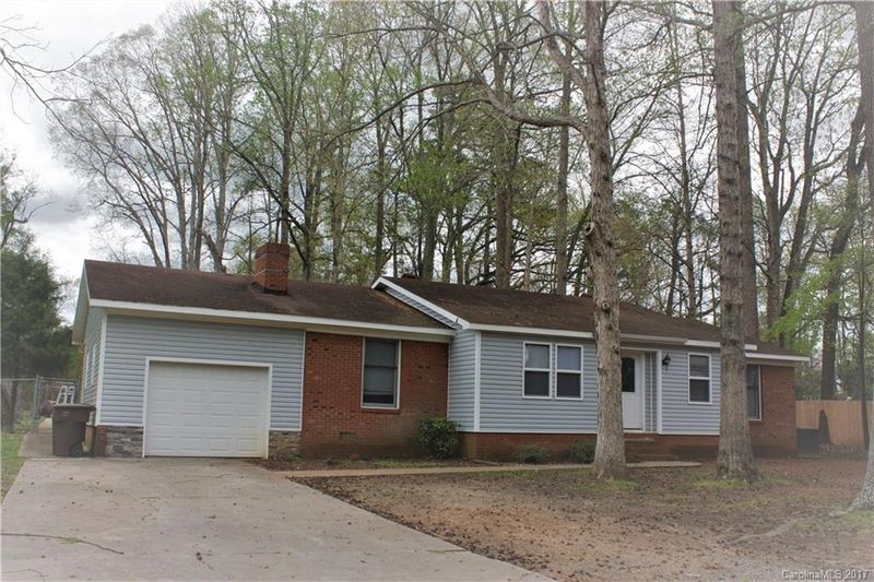 1515 Manning Pl, Kannapolis, NC 28081
