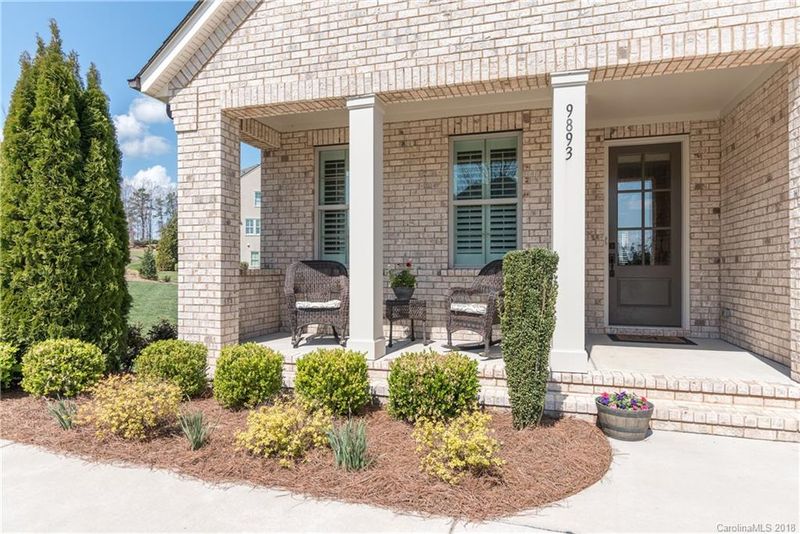 9893 Manor View Dr, Concord, NC 28027