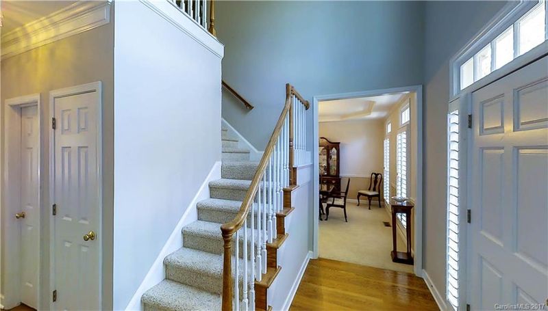 1311 Overstream Ln, Matthews, NC 28105