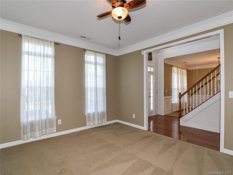 8533 Suttonview Dr, Charlotte, NC 28269