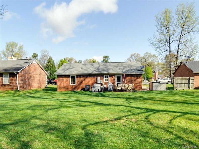 6222 Suntrace Way, Charlotte, NC 28269