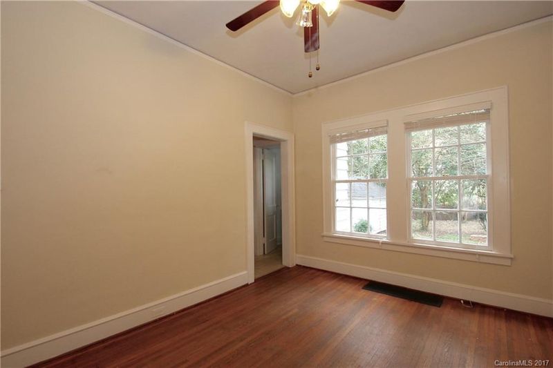 1817 Club Rd, Charlotte, NC 28205