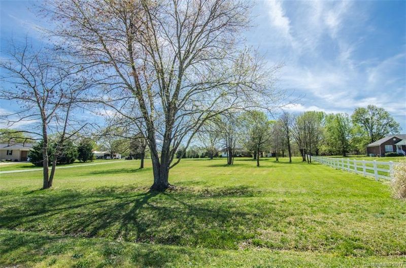 3027 Sikes Mill Rd, Monroe, NC 28110