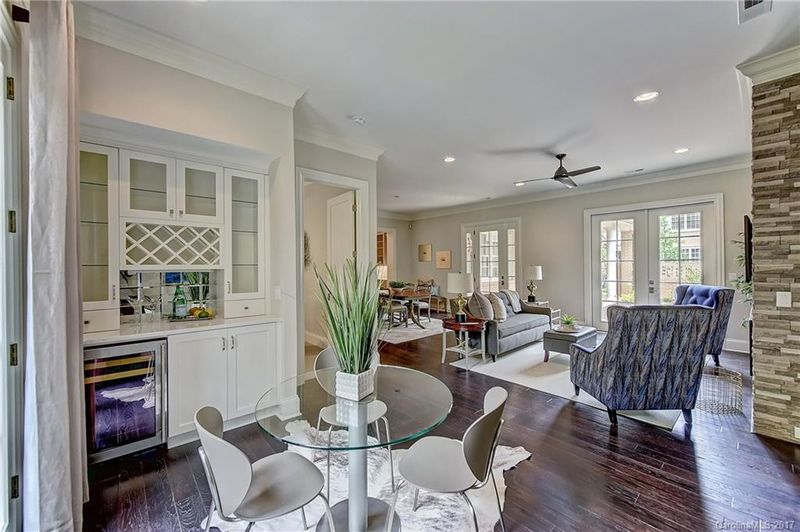 2611 Colton Dr, Charlotte, NC 28211