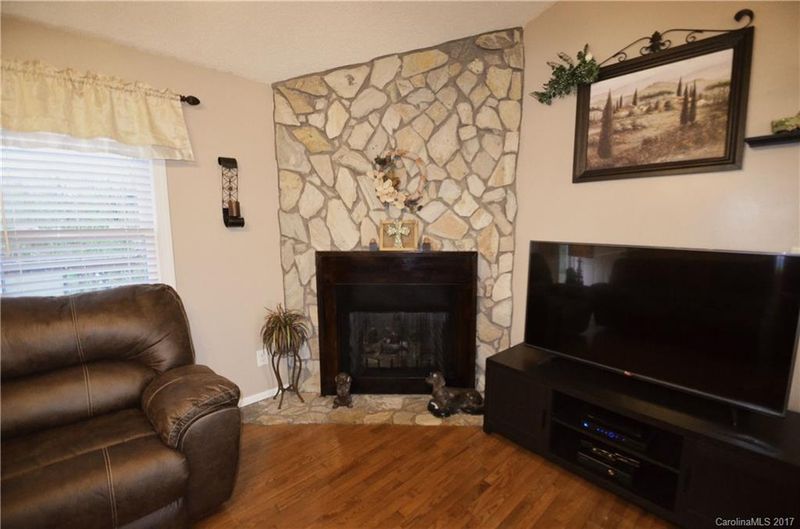 1308 Security St, Newton, NC 28658