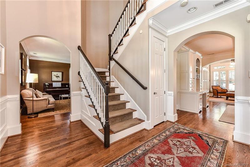 1783 Sterling Rd, Charlotte, NC 28209