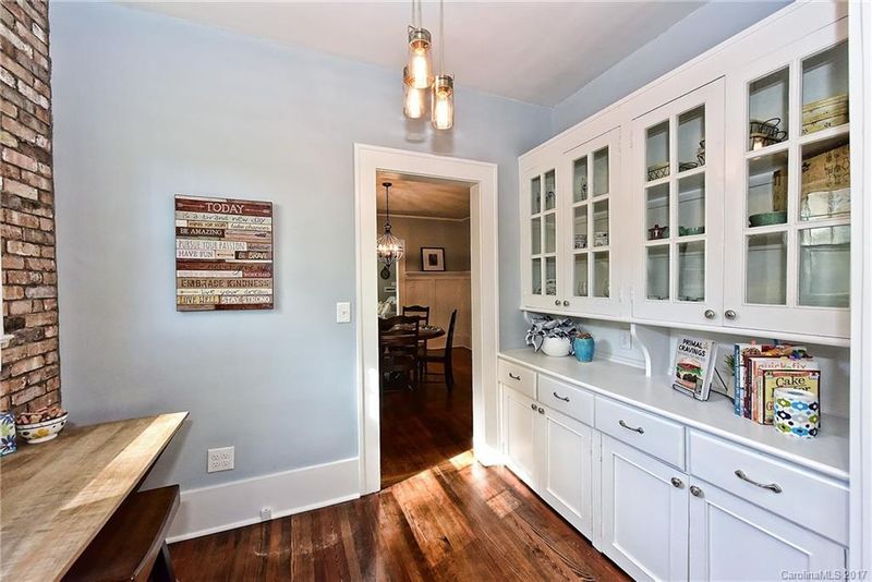 2121 E 8th St, Charlotte, NC 28204