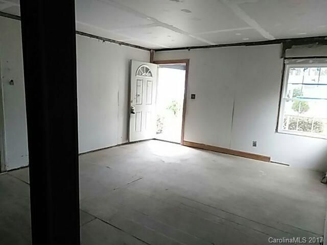 201 Seldon Dr, Charlotte, NC 28216