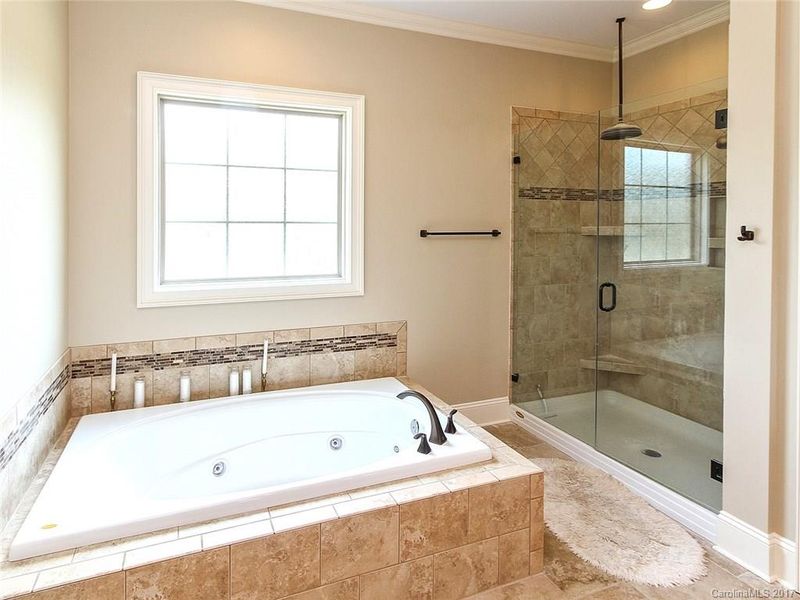 11576 James Richard Dr, Charlotte, NC 28277