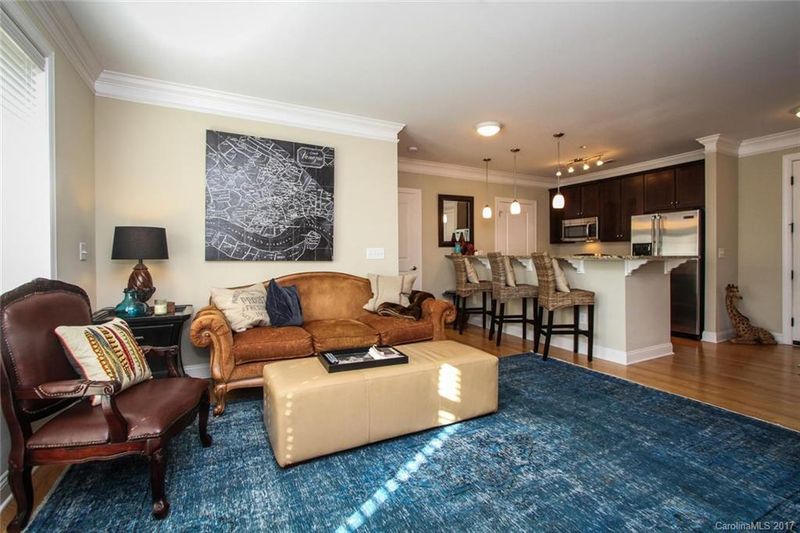 301 Tremont Ave #211, Charlotte, NC 28203