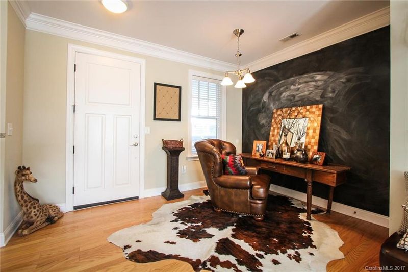 301 Tremont Ave #211, Charlotte, NC 28203