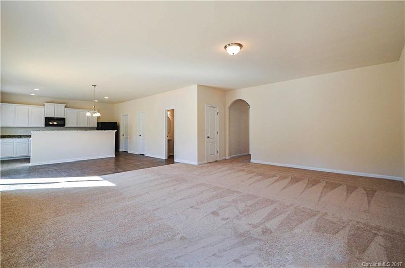 1721 Allegheny Dr, Ranlo, NC 28054