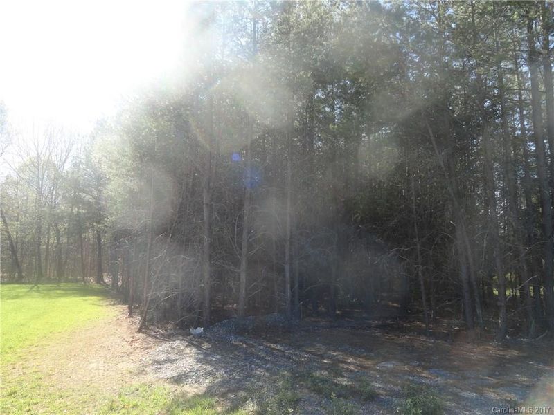 000 Lee Moore Rd #1, Maiden, NC 28650
