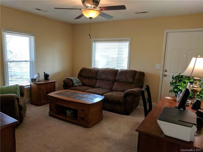 103 Rice St, Kannapolis, NC 28081
