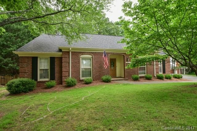 414 Walnut Point Dr, Matthews, NC 28105
