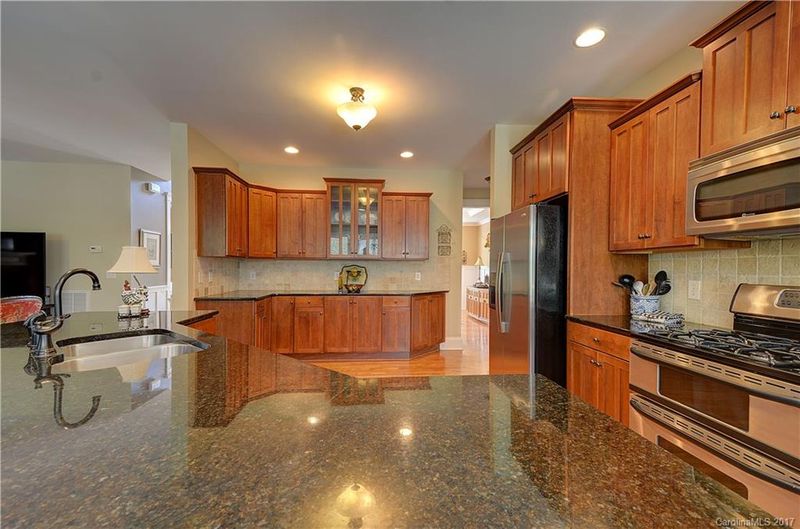 1102 Dobson Dr #57, Waxhaw, NC 28173