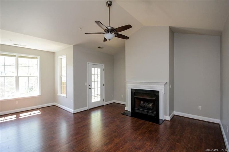 8927 Rosalyn Glen Rd #107, Cornelius, NC 28031