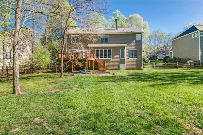 5305 Fairvista Dr, Charlotte, NC 28269