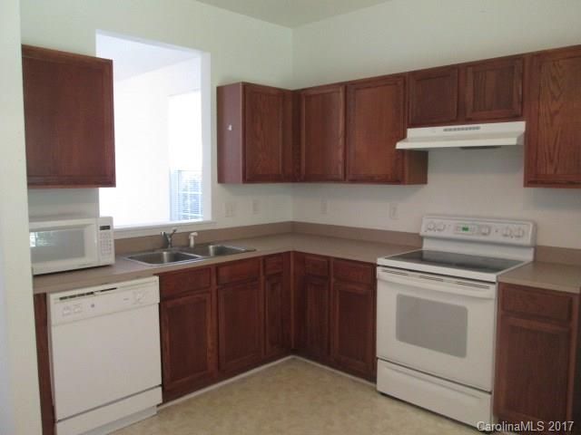 5741 Seths Dr #701, Charlotte, NC 28269